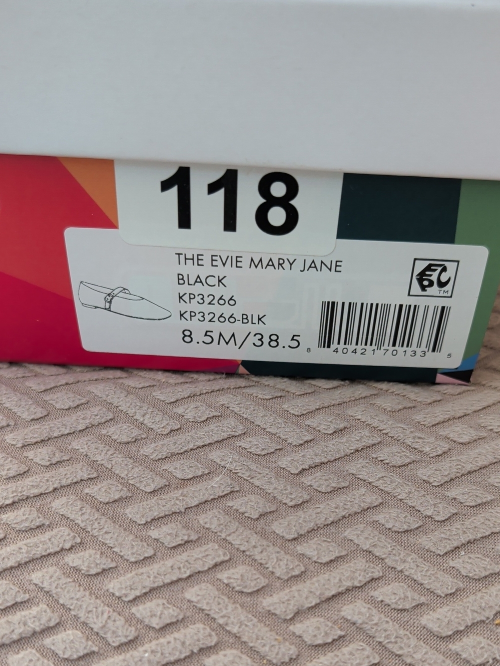 Katy Perry Collections Black Crinkled Patent Mary Jane Flats NIB - Picture 4 of 7